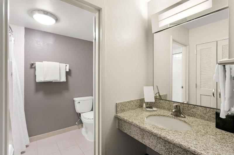 King Room image 2