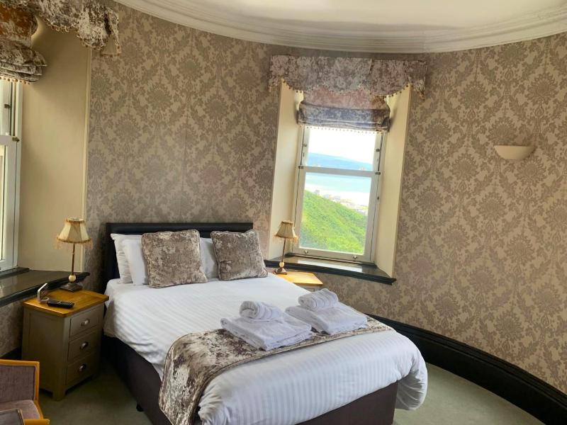 Standard Turret Double Room image 1
