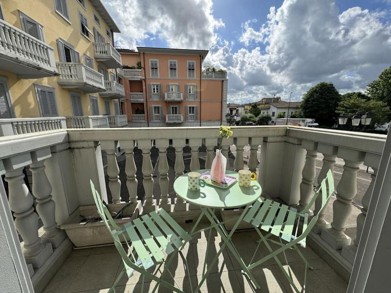Galleria Degli Artisti - image 37