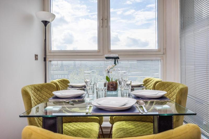 Superior Two-Bedroom Apartment image 4