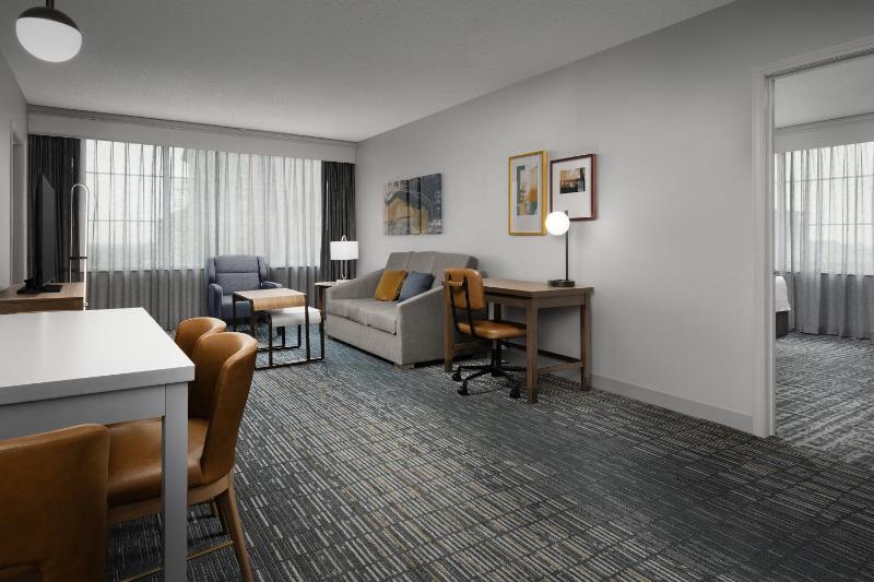 Two-Bedroom Suite image 2