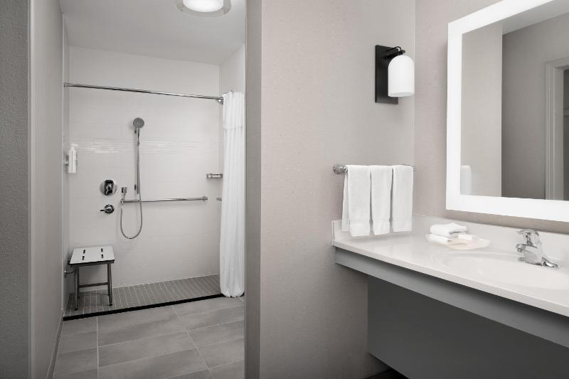 Homewood Suites By Hilton San Antonio-Riverwalk/Downtown - image 6