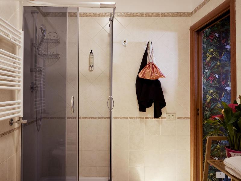 TrastevereHome - Elegant Apartment Near Navona Square - image 13