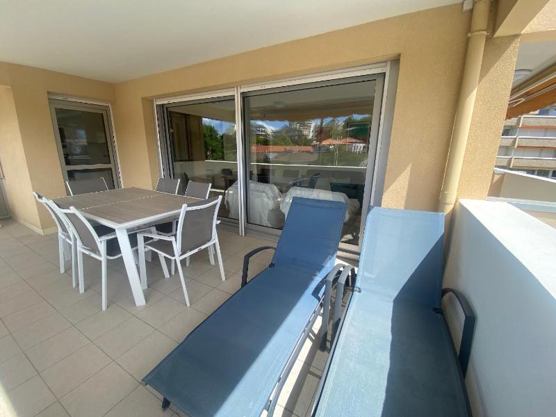 Appartement T3 rénové face plage avec terrasse et parking sécurisé - Arcachon - image 11