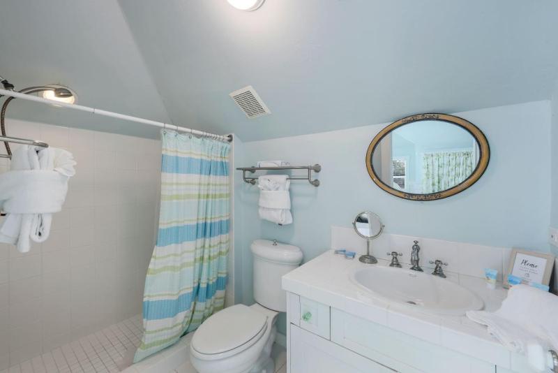 Roosevelt Cottage - image 39