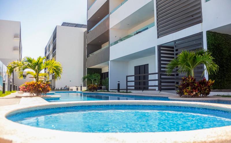 Marina Cerritos Loft Wave Pool and Amenities - image 36