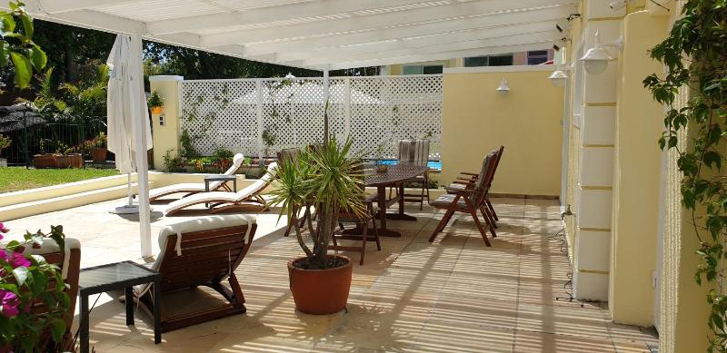 Charming fully fitted double storey Cottage near Constantia Village - image 3