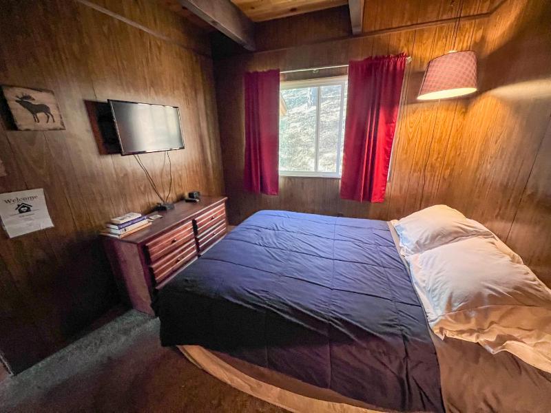 ITH Big Bear Lake Hostel & Retreat Center - image 17