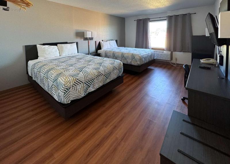 Deluxe Quadruple Room - Non-Smoking image 4