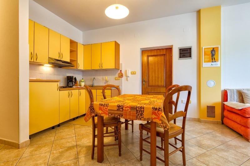 Apartments with a parking space Mali Losinj (Losinj) - 8026 - image 22