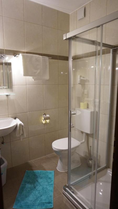 Double Room with Balcony image 2