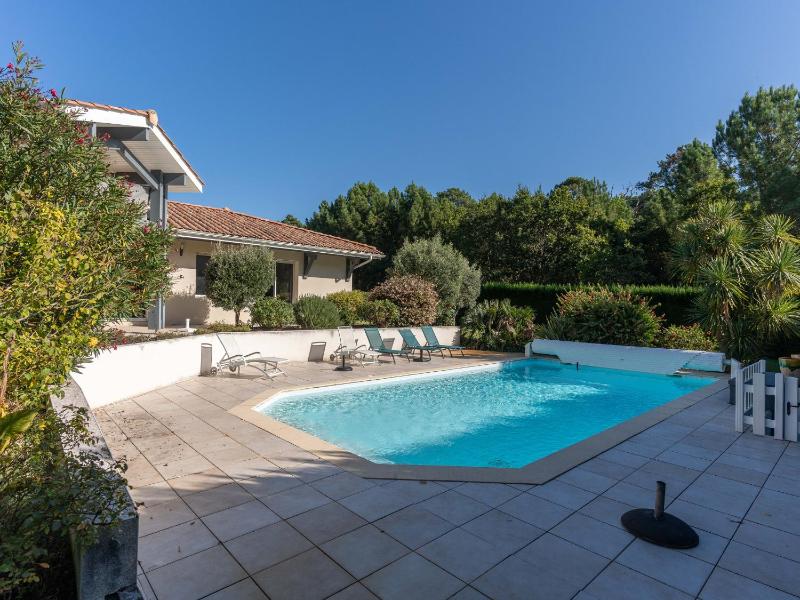 Villa familiale avec piscine chauffée clim 4 chambres proche golf et plages - FR-1-319-565 - image 22
