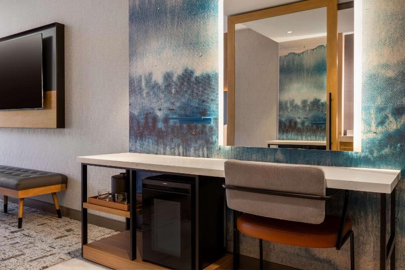 Tempo by Hilton Louisville Downtown NuLu - image 43