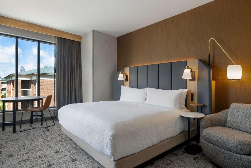Tempo by Hilton Louisville Downtown NuLu - image 49