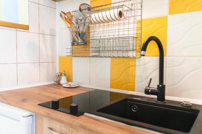 Studio - Ground Floor image 3