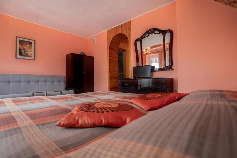 Double Room with Terrace image 3