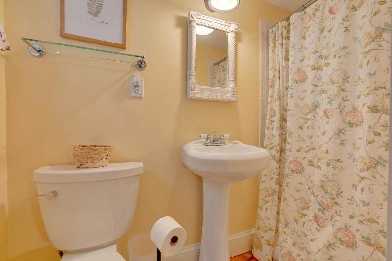 Superior Queen Room image 3