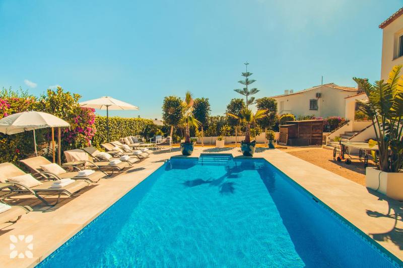 Villa Ladera by Abahana Villas - image 14