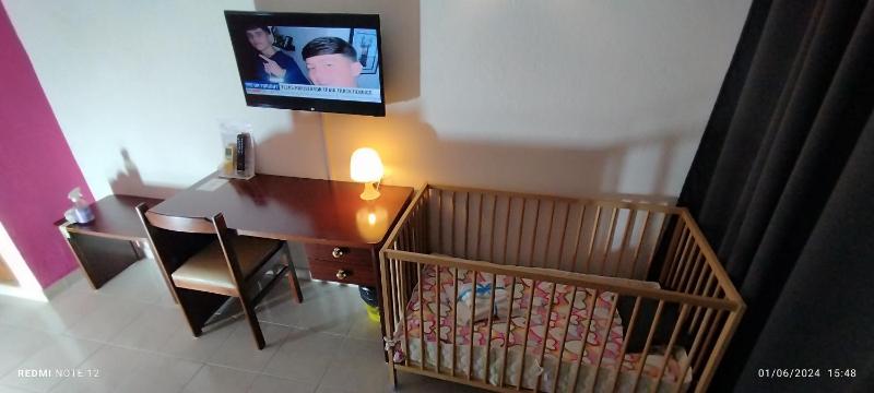 Double Room image 3