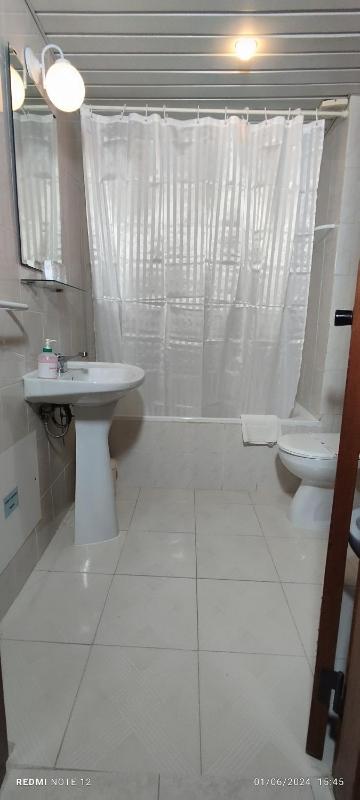 Twin Room image 2