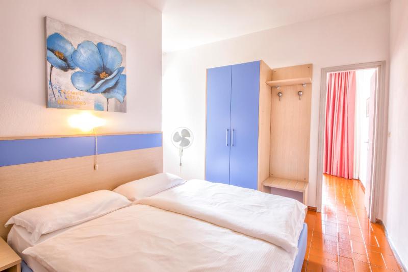 One-Bedroom Apartment image 3