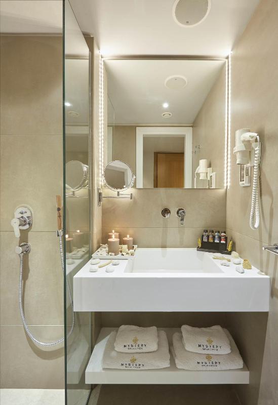 Mystery Skiathos Luxury Residence - image 25