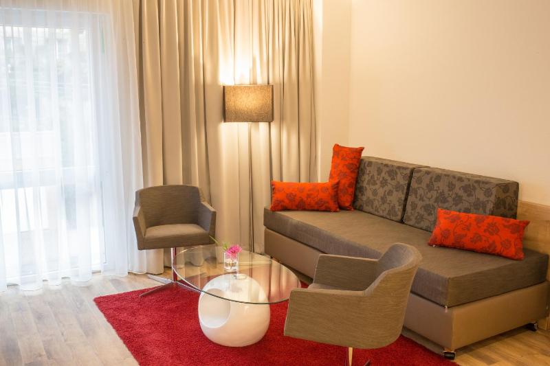 Family Room image 4