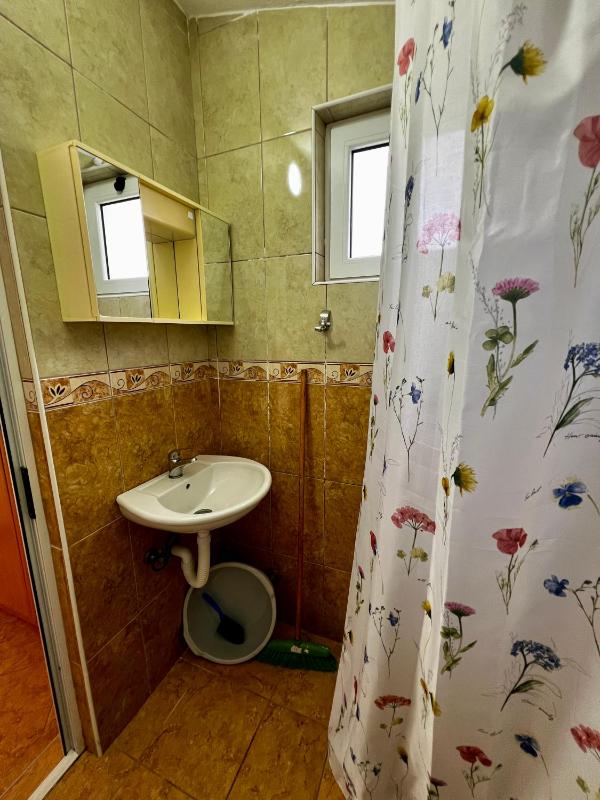 Standard Triple Room image 3