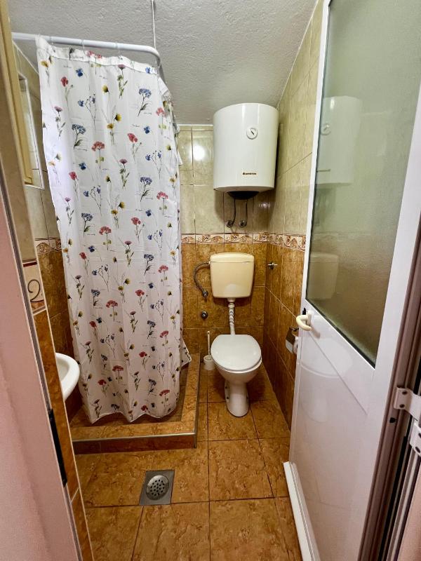 Standard Triple Room image 2