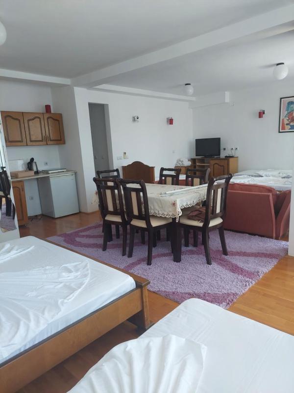 Studio with Balcony and Sea View image 2