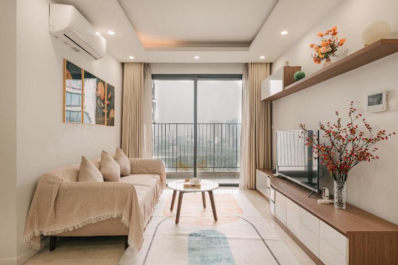 Vinhomes D'Capitale 2-bed | Bath tub | Lake View - image 16