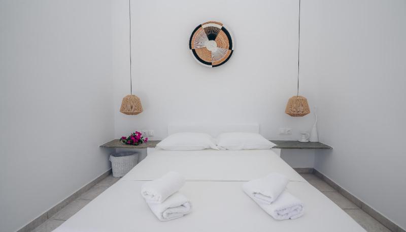 Standard Double Room image 1