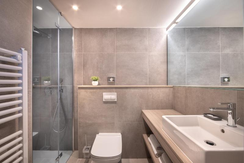 Superior double room with sea view balcony image 2