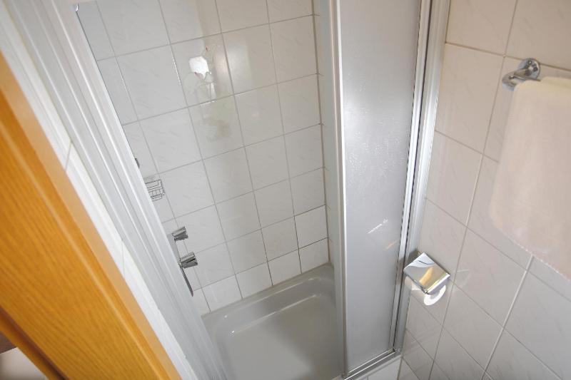 Economy Single Room image 2