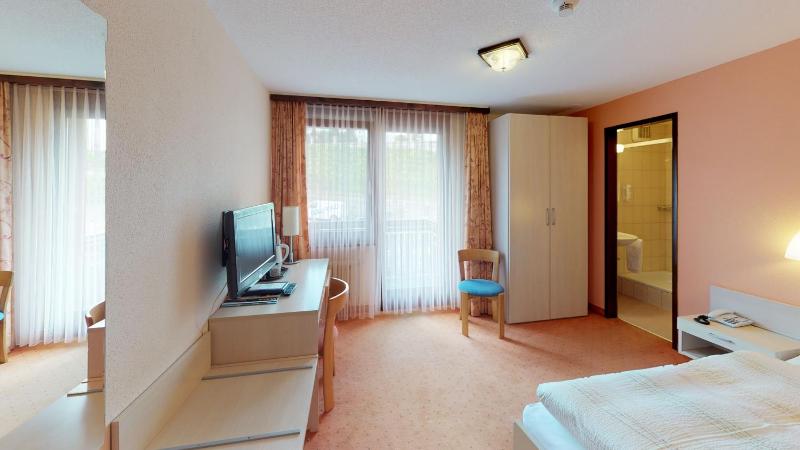 Single Room with Castle View image 1