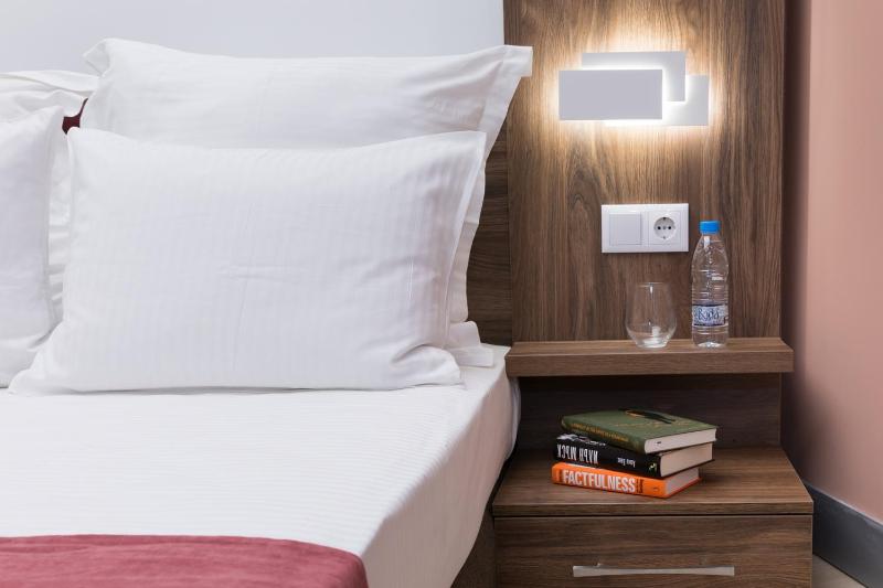 Single Room image 3