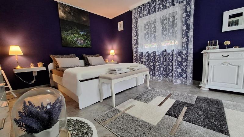 Studio apartman Marta Images