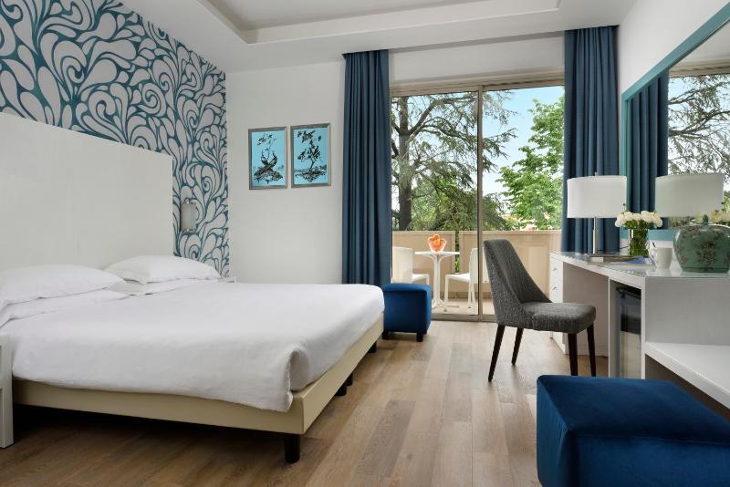 Standard Double Room with Internal View and Spa access image 1