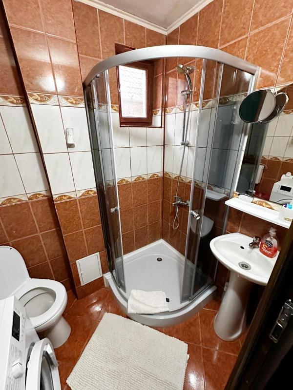 Double Room with Private Bathroom image 3