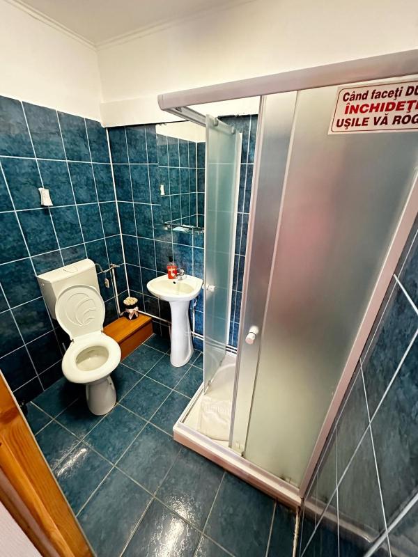 Double Room with Private Bathroom image 2