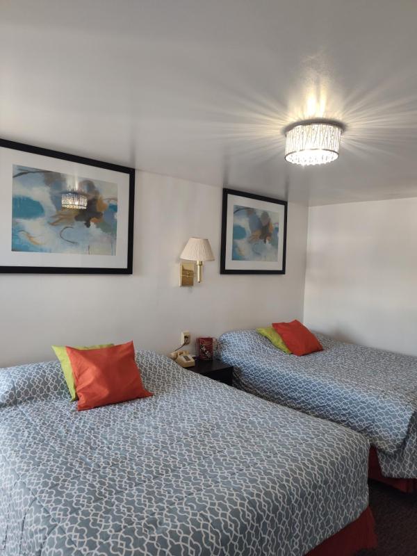 Deluxe Double Room image 4