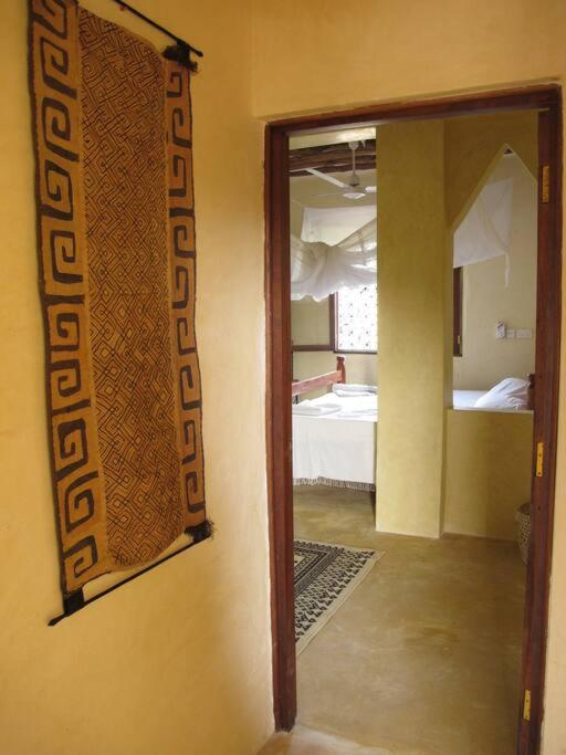 Lamu-style 1 bedroom guesthouse in the center of Diani - image 14