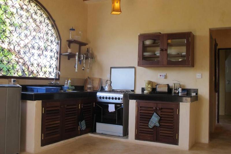 Lamu-style 1 bedroom guesthouse in the center of Diani - image 2