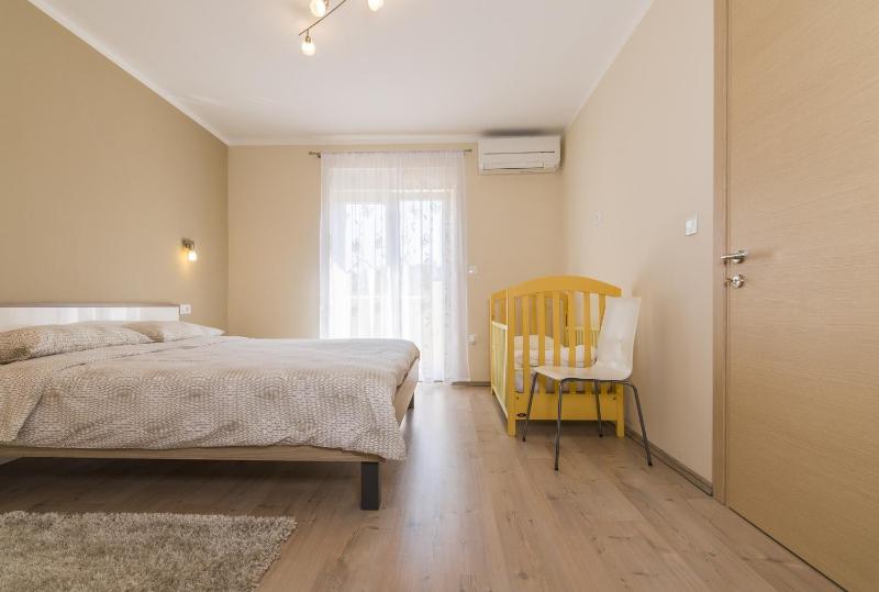 Villa Land - image 13