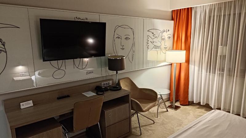 Superior Queen Room image 2