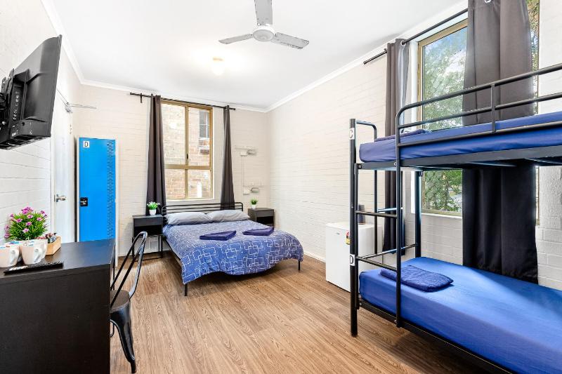 Quadruple Room with Private Bathroom image 1
