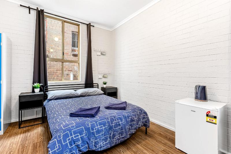 Quadruple Room with Private Bathroom image 3