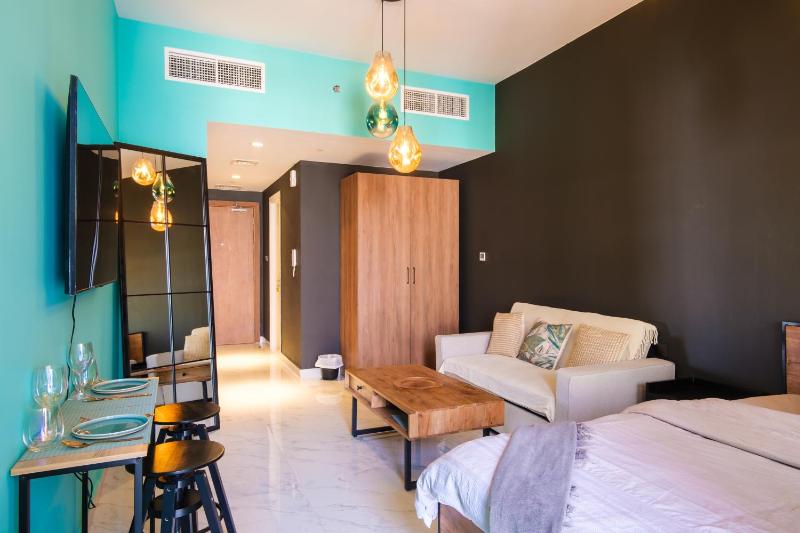 Industrial Chic Retreat - image 10