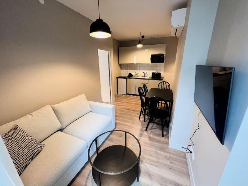 One-Bedroom Apartment image 1