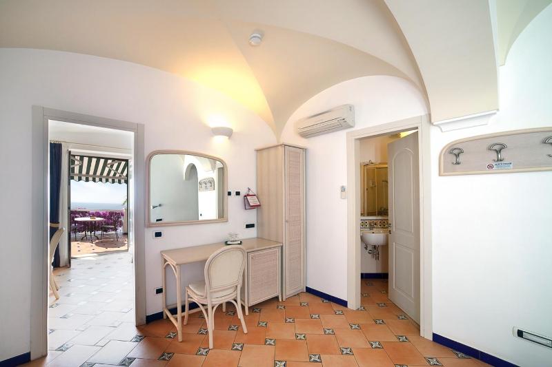 Junior Suite with Sea View (3 Adults) image 2